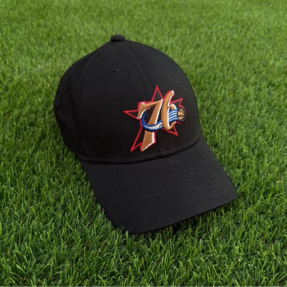 Philadelphia 76ers Retro 00s Mitchell & Ness Hat Star Logo Adjustable Cap Black - Picture 1 of 5